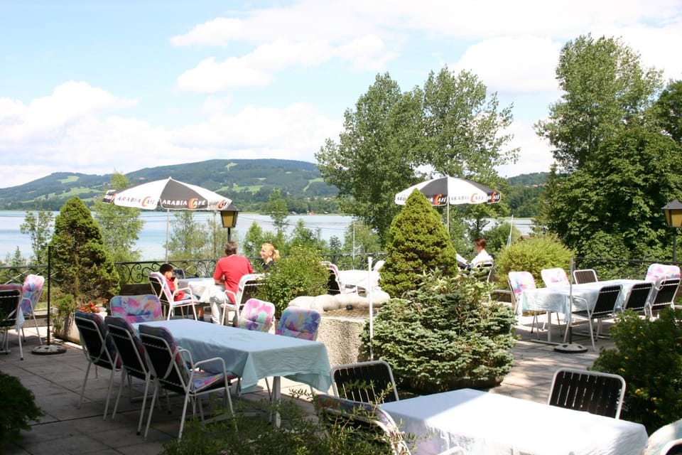 Buffet breakfast, Dinner