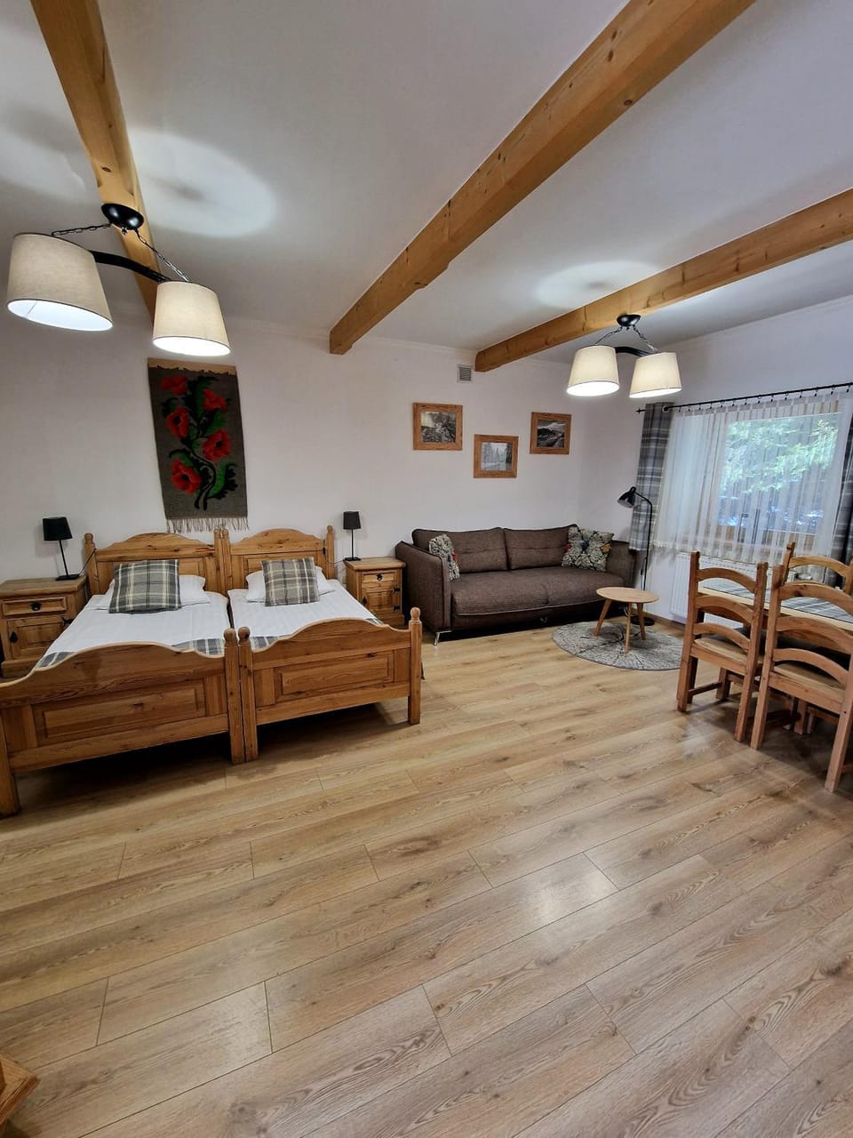 Bed, TV and multimedia, Kitchen or kitchenette, Living room, Photo of the whole room, Seating area, Bedroom