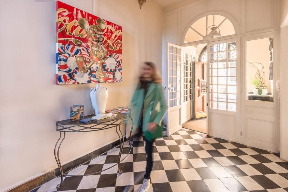 Lobby or reception, Decorative detail, Garden view