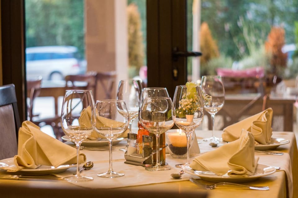 Restaurant/places to eat