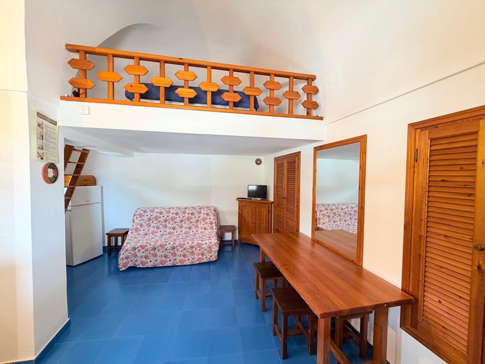 Living room, Bedroom