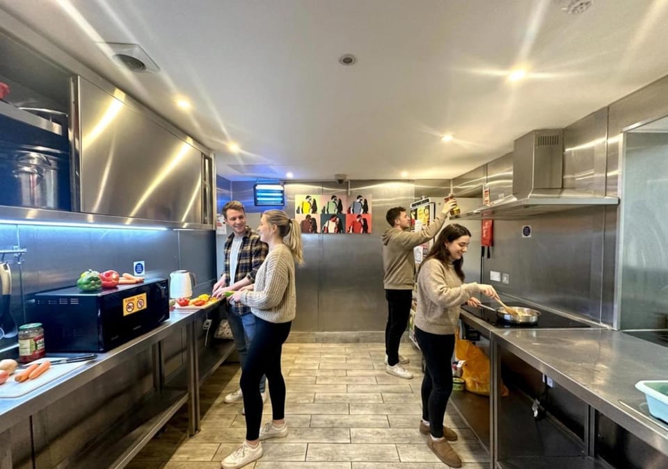 Communal kitchen, kitchen