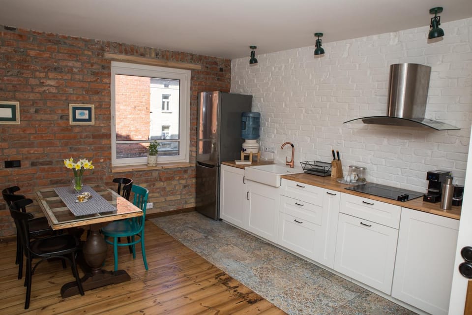 Coffee/tea facilities, Dining area