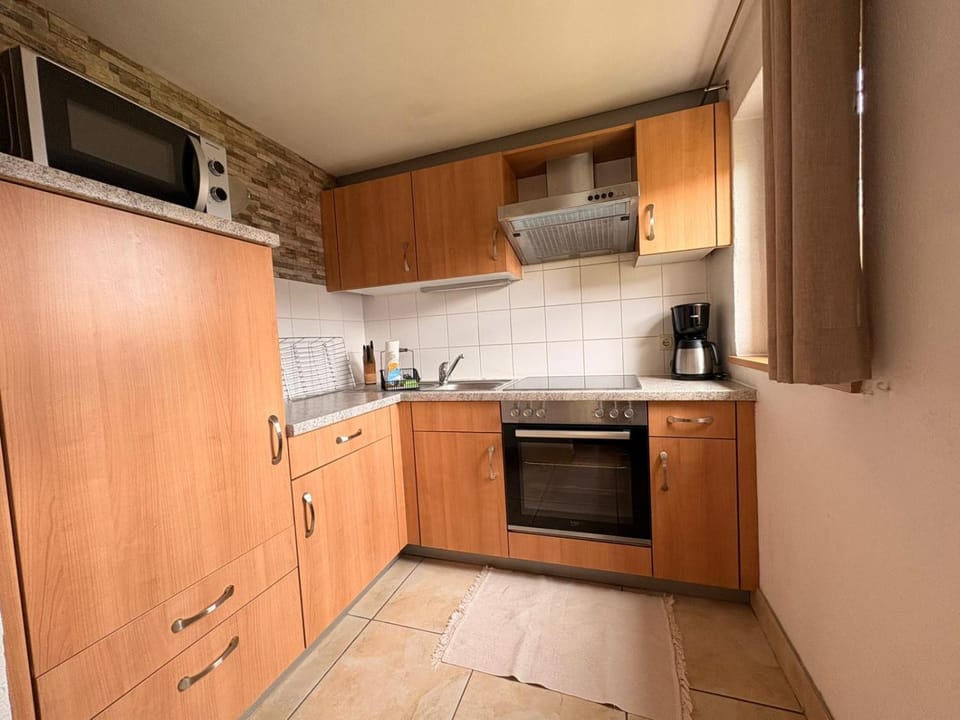 Kitchen or kitchenette, kitchen
