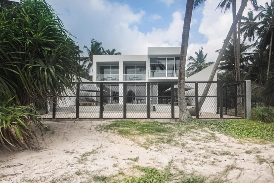 Facade/entrance, Beach