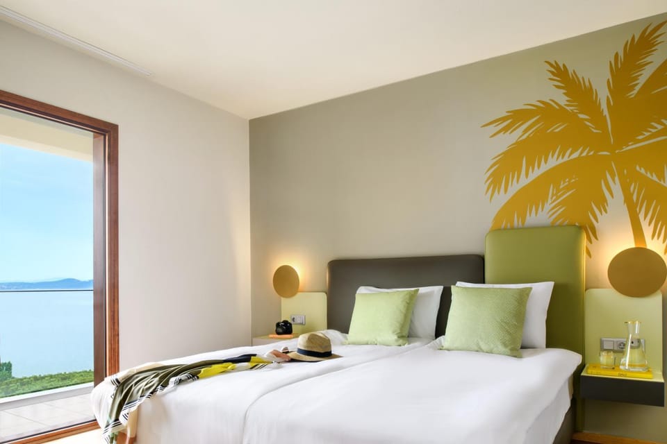 Akrathos Beach Hotel Hotel in Halkidiki