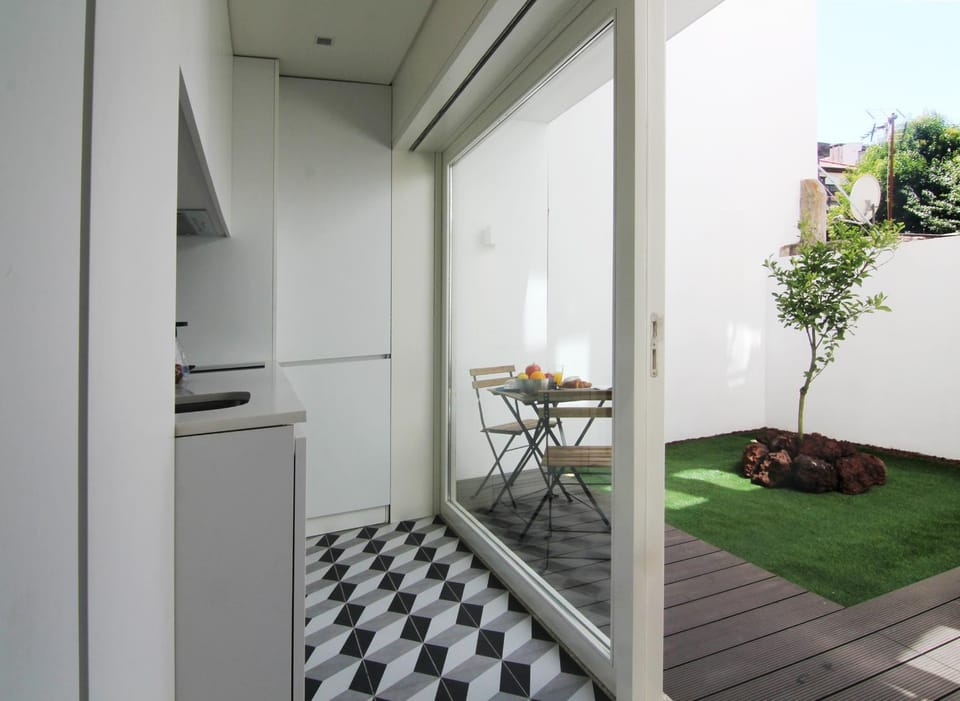 HM - The Garden Apartment in Porto