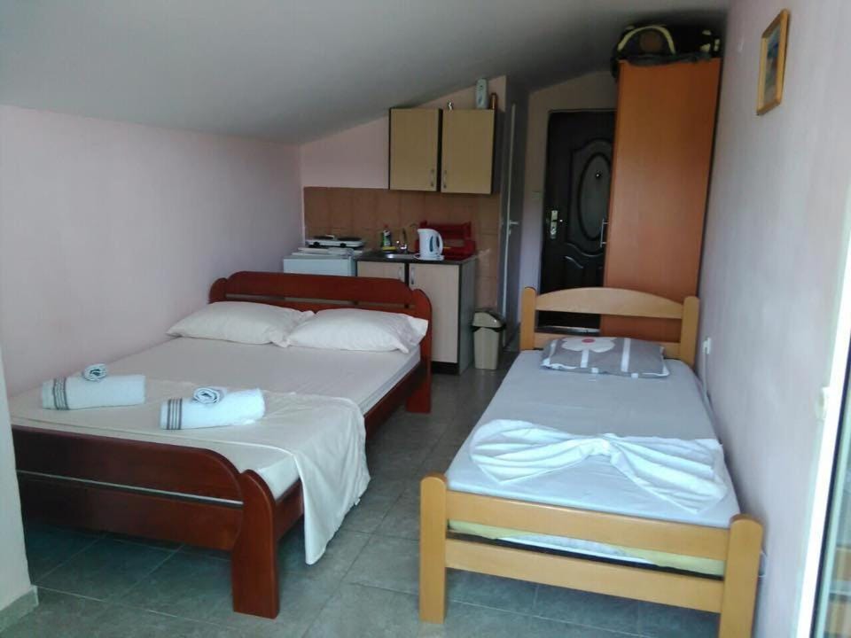 Guesthouse Vila Jovana Bed and Breakfast in Kotor Municipality