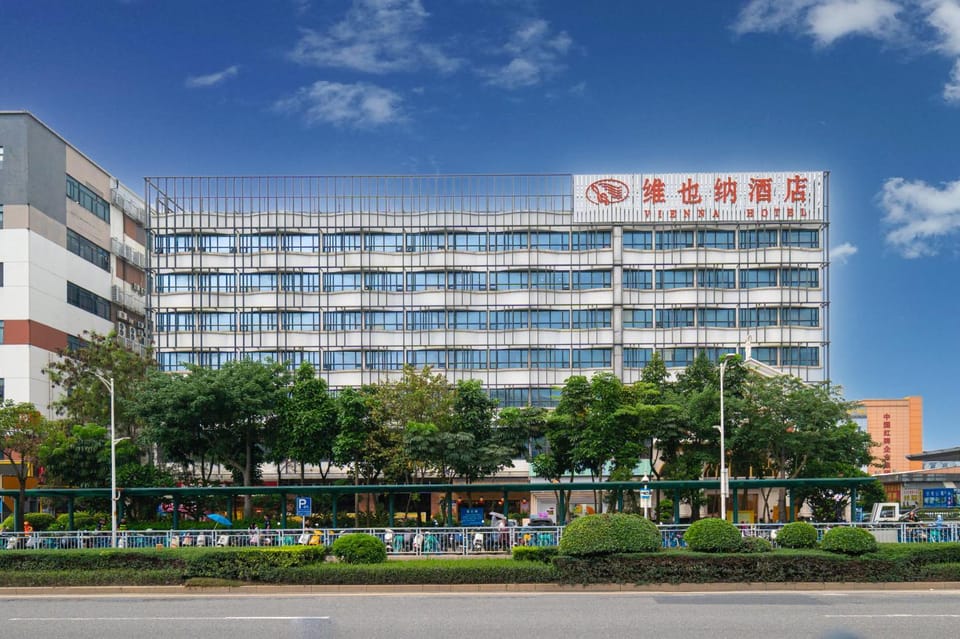 Property building, Day