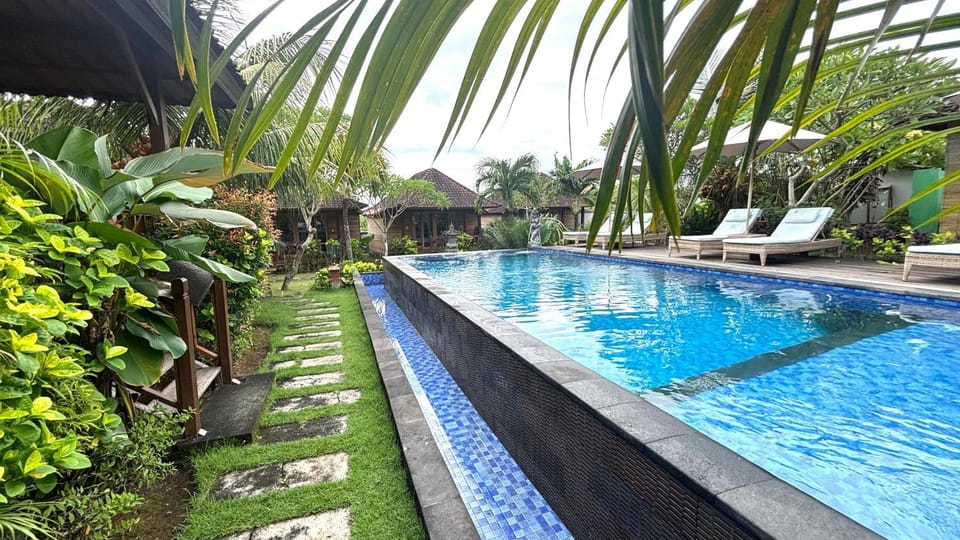 Gedong Nusa Huts Campground/ 
RV Resort in Nusapenida
