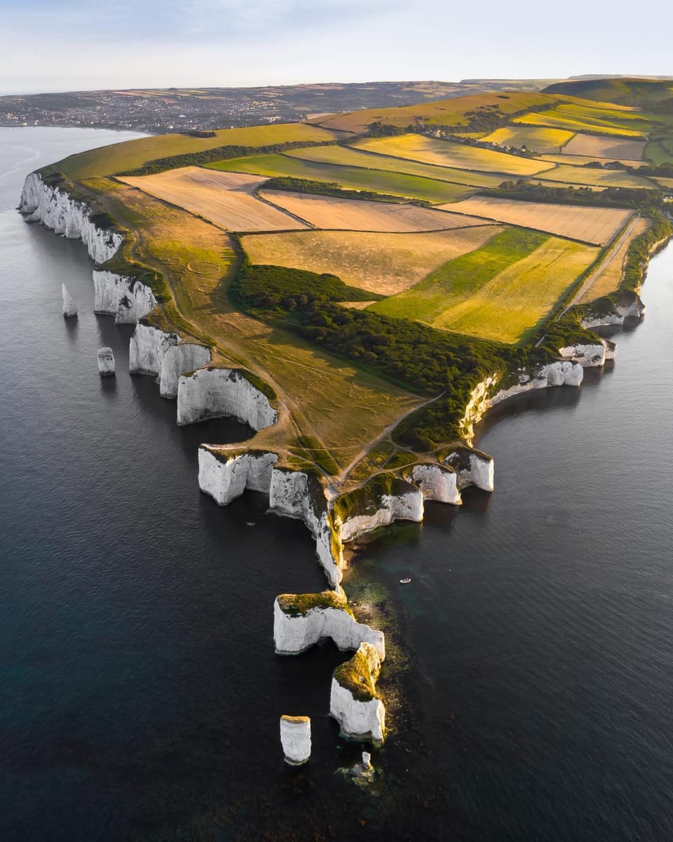 Nearby landmark, Natural landscape, Activities, Bird's eye view