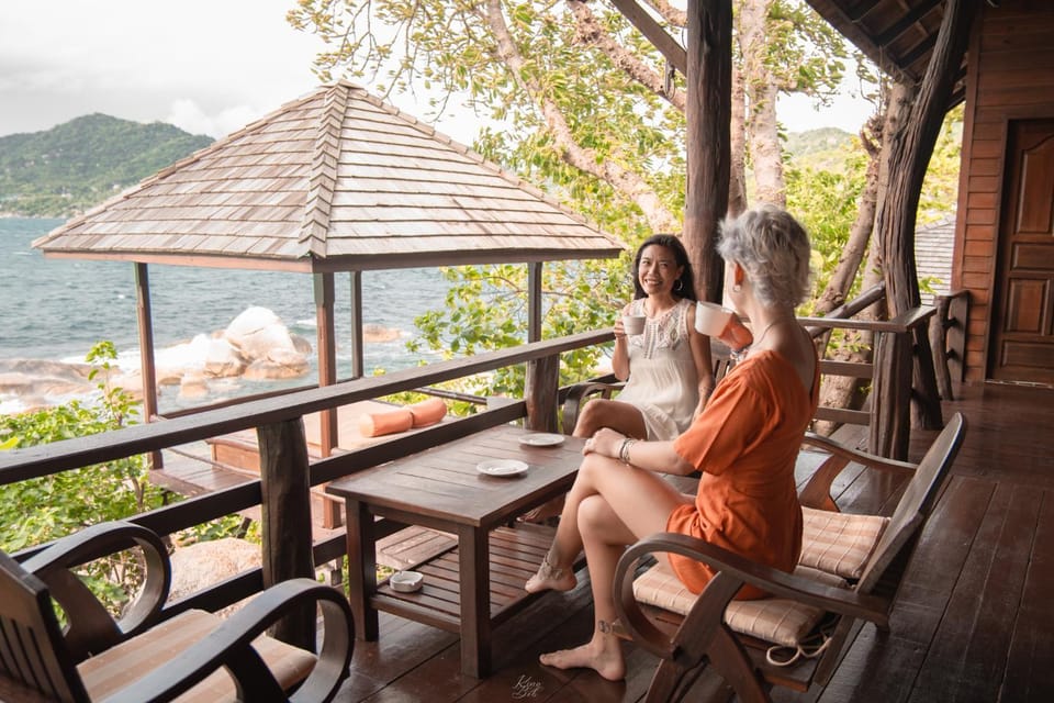 Natural landscape, Balcony/Terrace, Seating area, Sea view