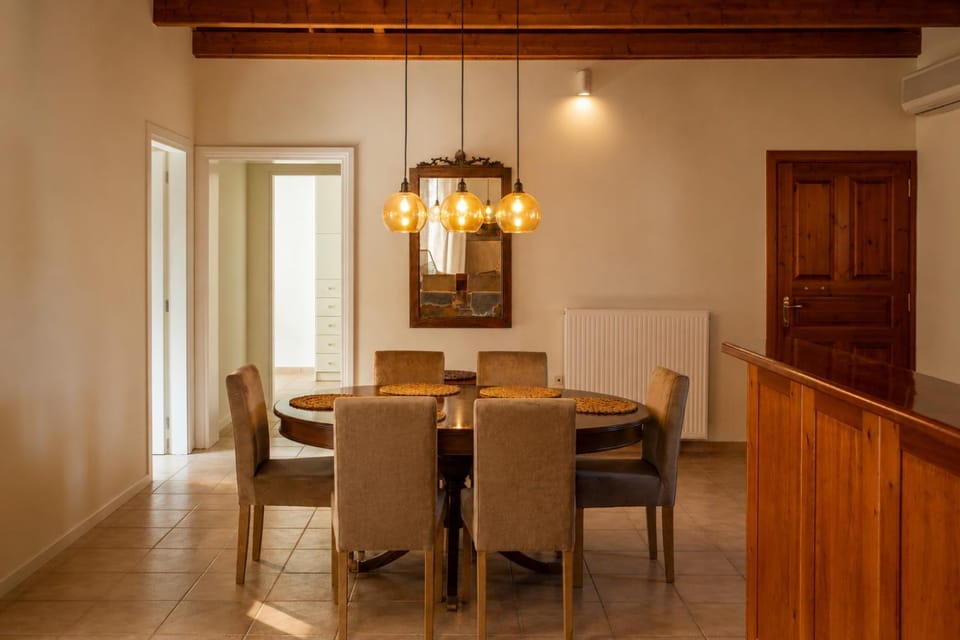 Dining area, Dinner