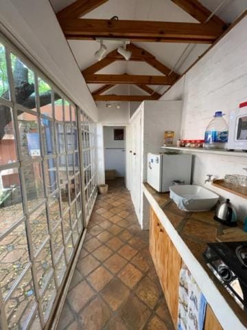 Weaver Cottages Bed and Breakfast in Harare