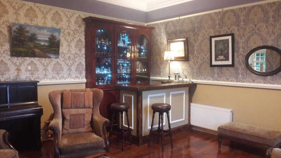 Lounge or bar