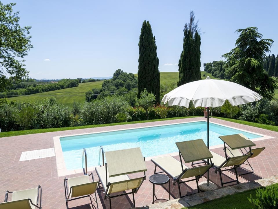 People, Garden, On site, Swimming pool, Swimming pool