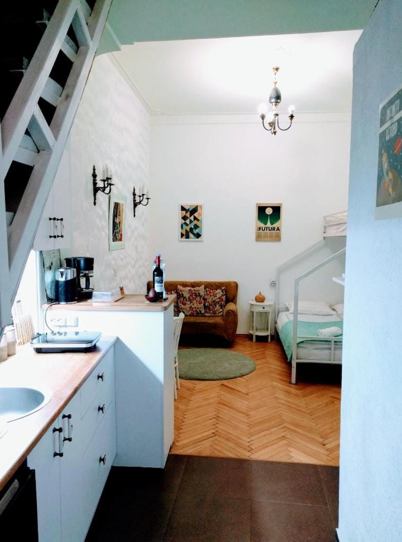 Old Town Studio With Picture Perfect Terrace ! Apartment in Tbilisi, Georgia