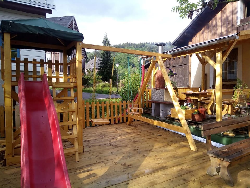 BBQ facilities, Children play ground, Garden, Balcony/Terrace