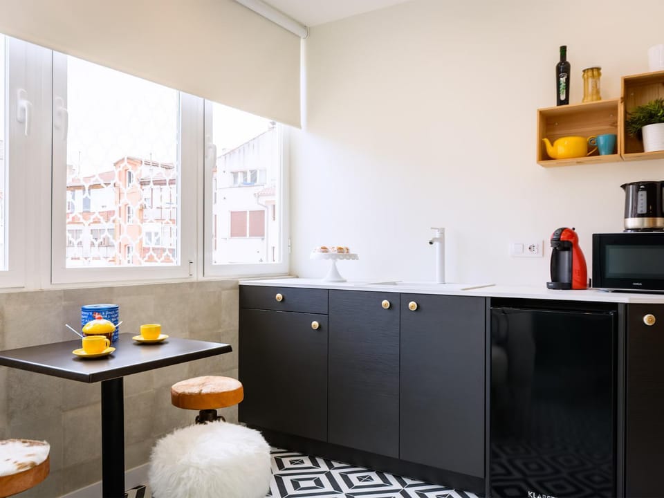 Coffee/tea facilities, Kitchen or kitchenette
