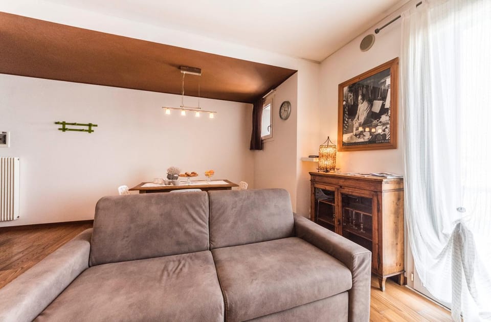 Coffee/tea facilities, Living room, Dining area
