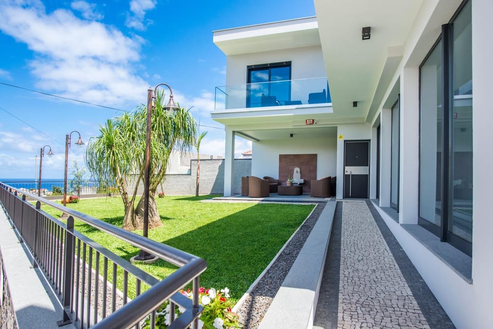 Garden, Balcony/Terrace