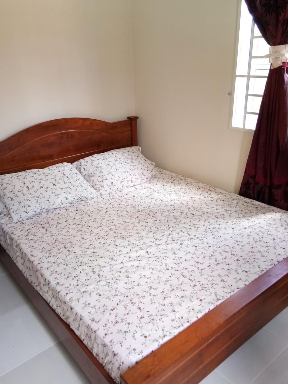 Staff, Day, Photo of the whole room, Bedroom, On site, Family