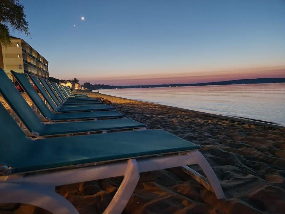 Natural landscape, Beach, Lake view, Sunset, sunbed