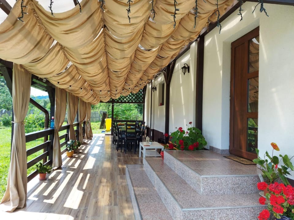 Pensiunea Maria Bed and Breakfast in Romania