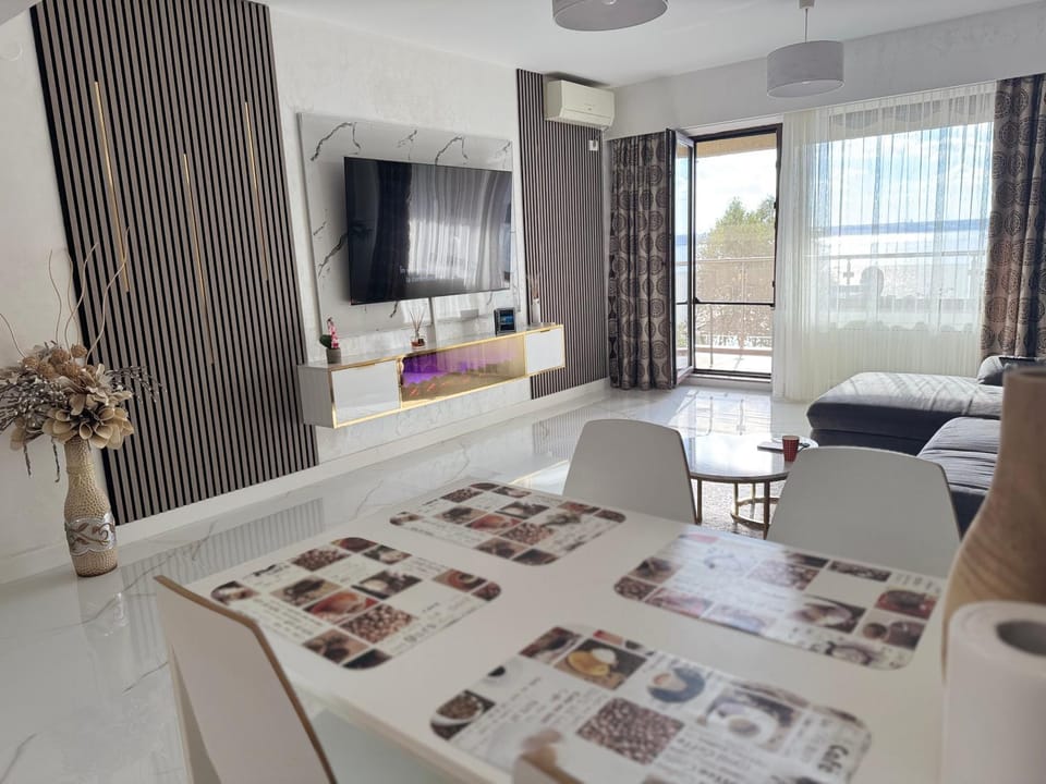 Elegance Apartament Apartment in Constanta