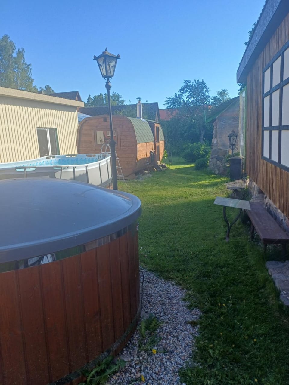 Swimming pool