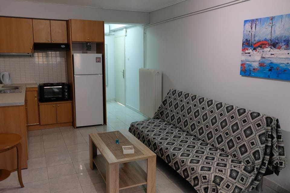 Kitchen or kitchenette, Living room, Seating area