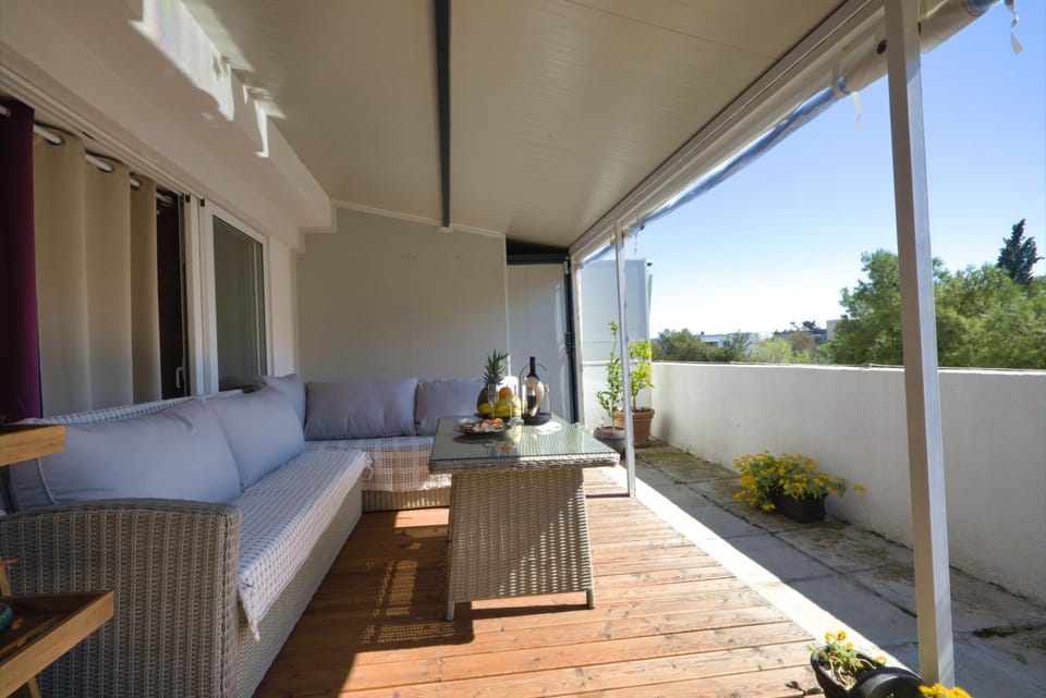 Balcony/Terrace, Landmark view, Area and facilities