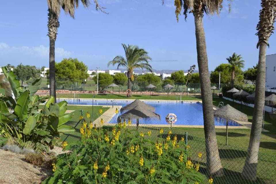 Garden, Swimming pool