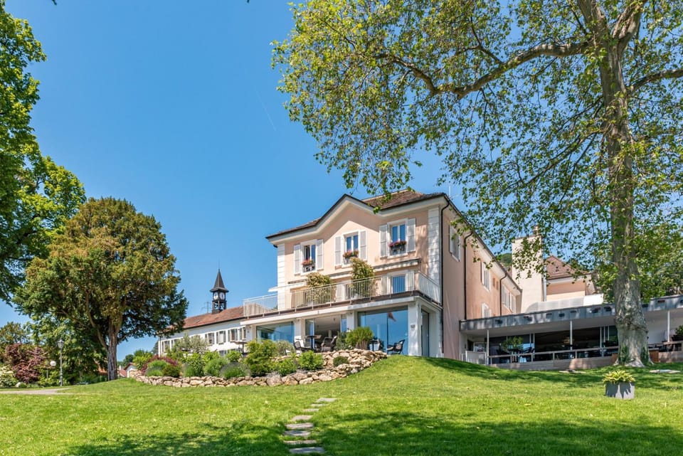 Property building, Natural landscape, Garden, Garden view