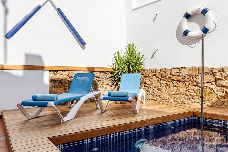 Patio, Solarium, Balcony/Terrace, Swimming pool