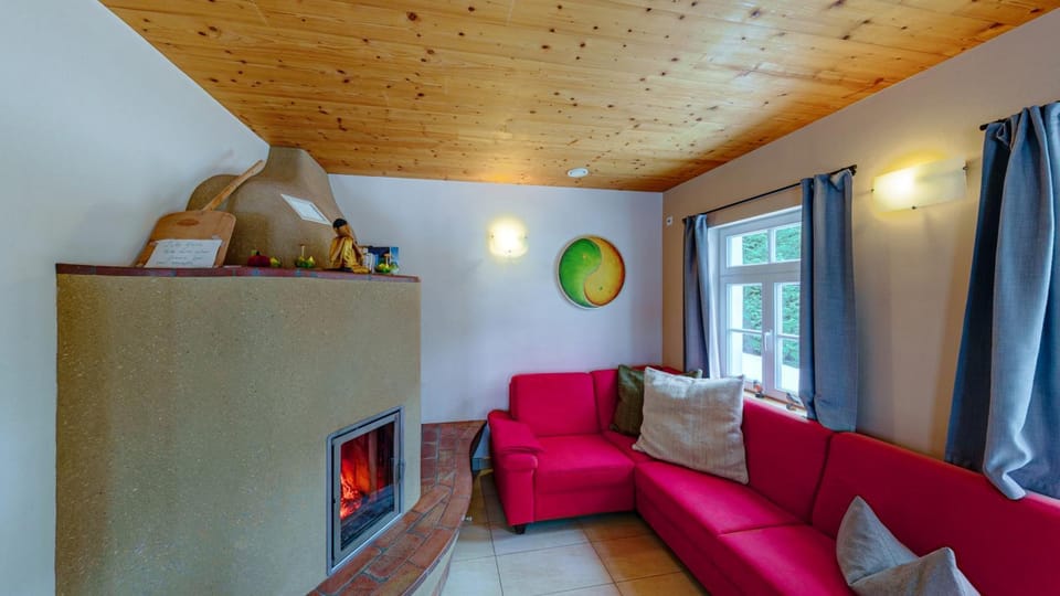 Communal lounge/ TV room, fireplace