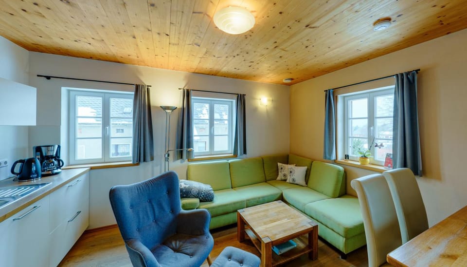 Kitchen or kitchenette, Living room, kitchen