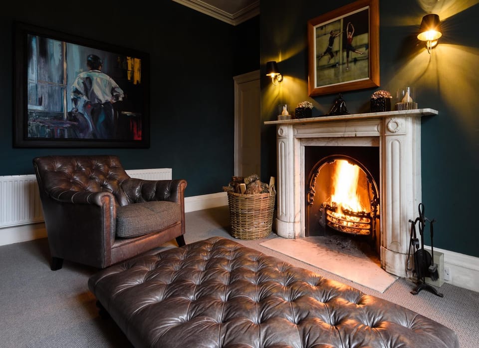 Living room, Seating area, flat iron