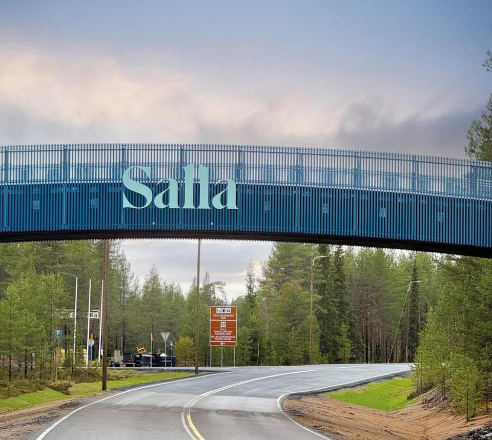 Hotel & Resort Sallavalkea Hotel in Lapland