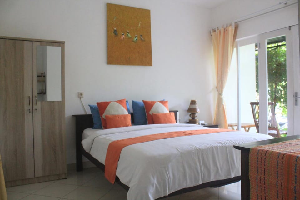 Bed, Photo of the whole room, Bedroom, wardrobe