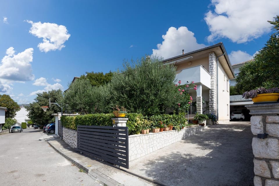 Property building, Garden