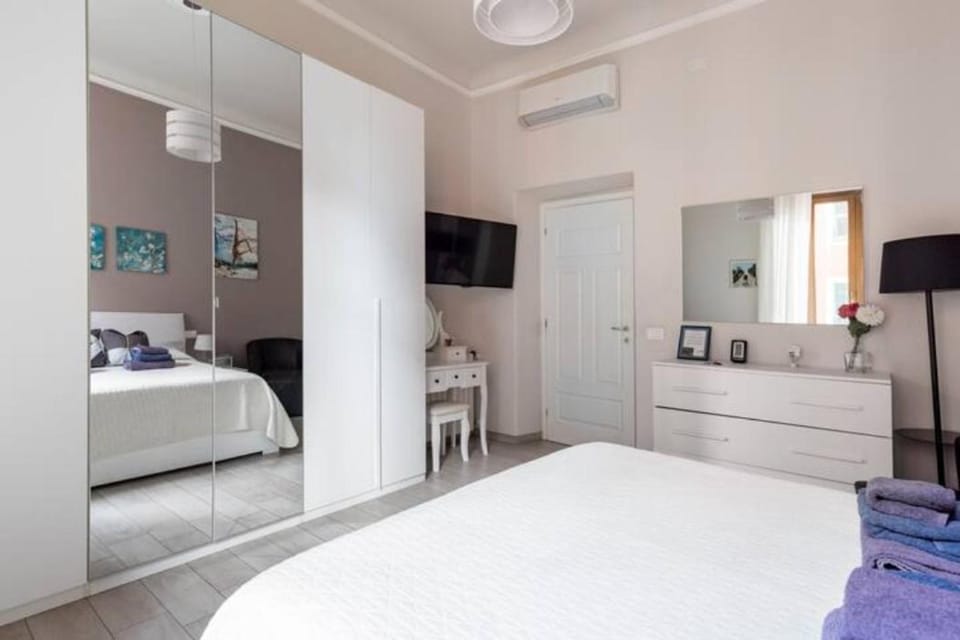 Photo of the whole room, hair dresser, wardrobe
