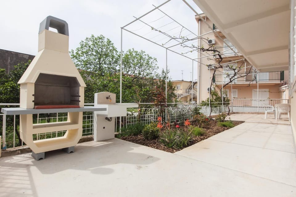 BBQ facilities, Garden view