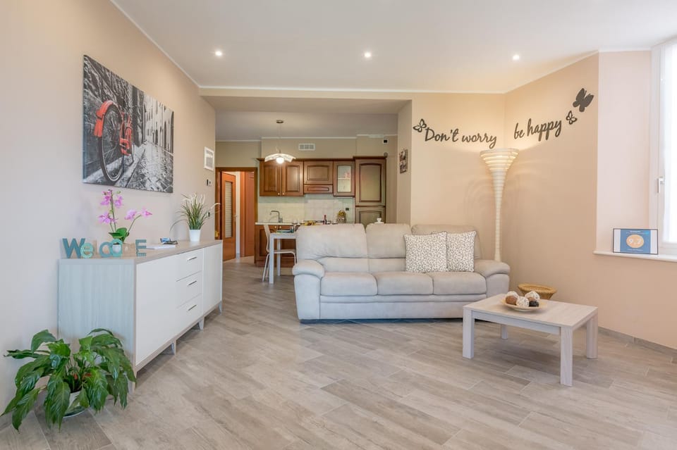 Casa dei Platani Wi-Fi Parking Free Apartment in Province of Lecco