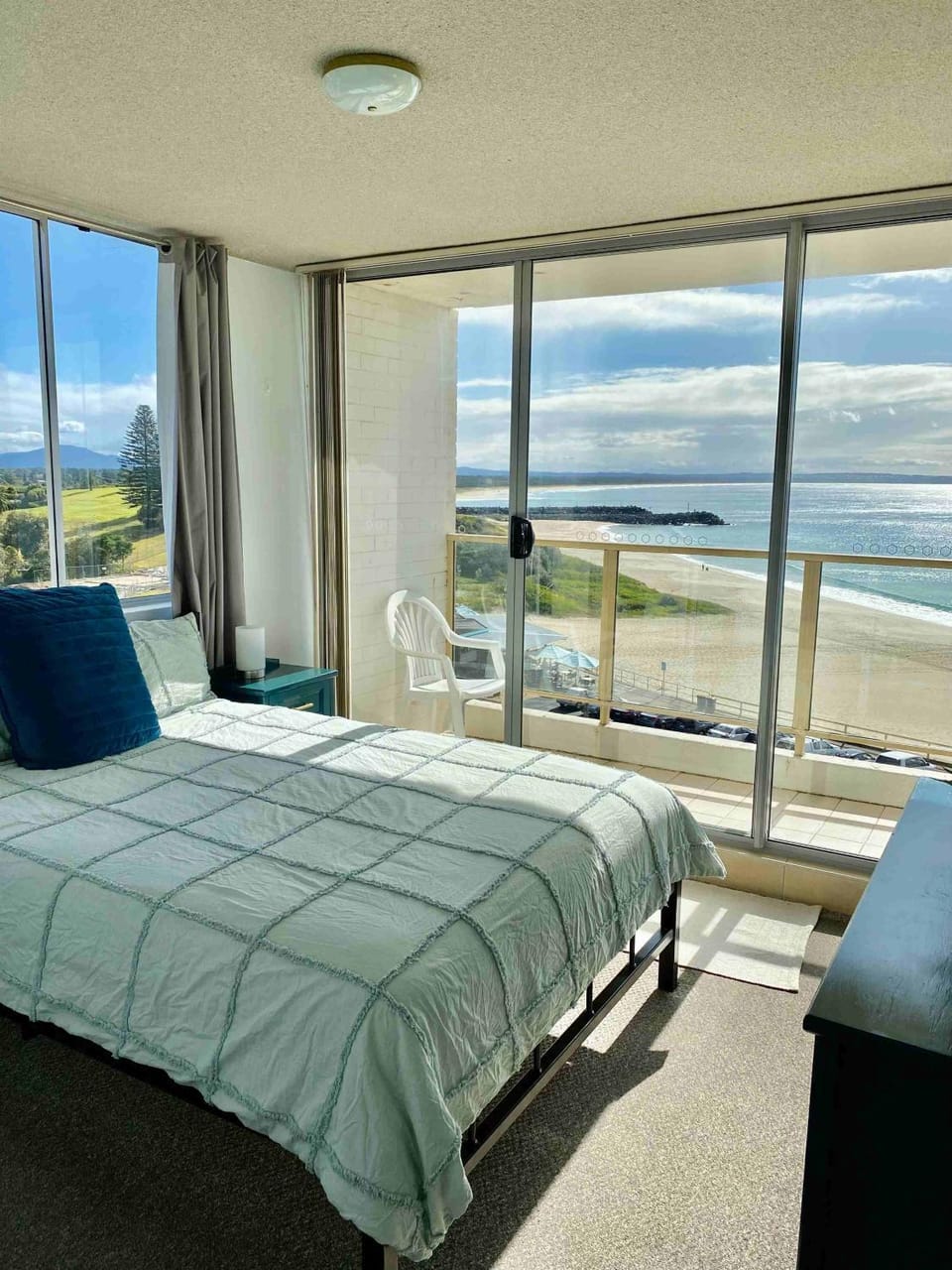 Bed, Bedroom, Sea view