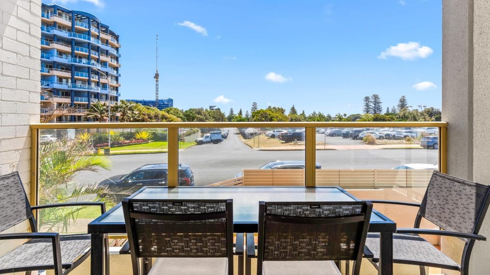 Balcony/Terrace, Dining area