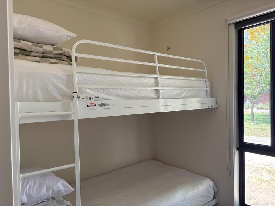 Kerang Holiday park Campground/ 
RV Resort in Victoria