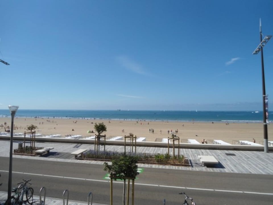 Beau Studio 1er étage avec balcon et ascenseur - FR-1-331-43 Apartment in Les Sables-d'Olonne