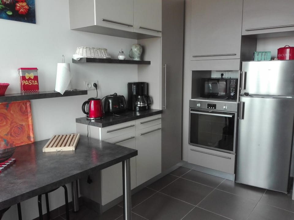 Appartement T3, vue plage, 2 ch, centre Les Sables-d'Olonne - FR-1-331-51 Apartment in Les Sables-d'Olonne