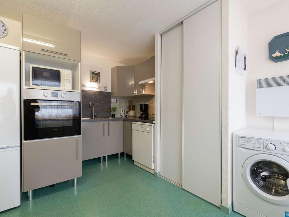Appartement calme, 8 personnes, proche centre, parking, Saint Lary Soulan Apartment in Saint-Lary-Soulan